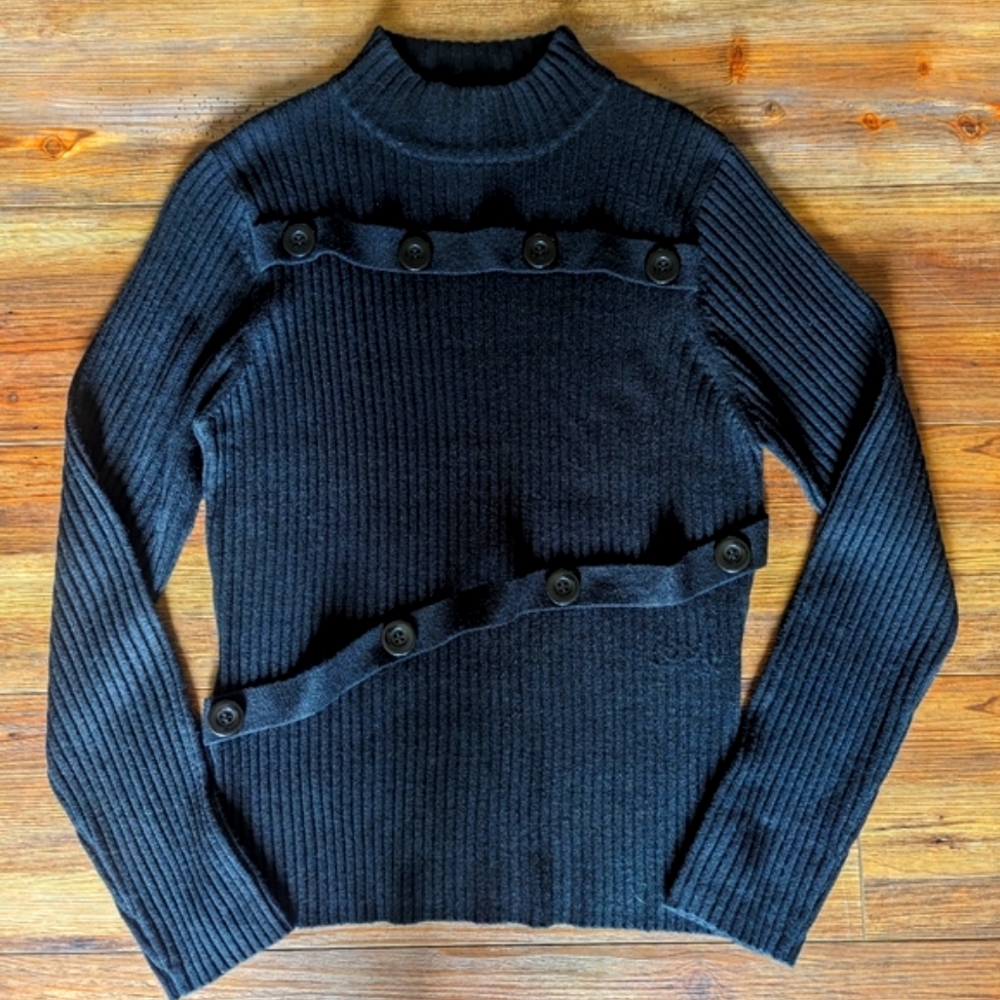 Button sweater